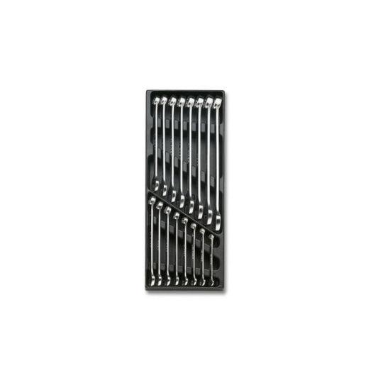 T05 - 16 Outils en plateau thermoformé